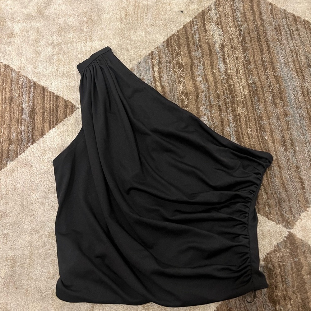 Black One-Shoulder Top